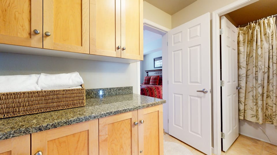 Indoors, Furniture, Flooring, Room, Hardwood