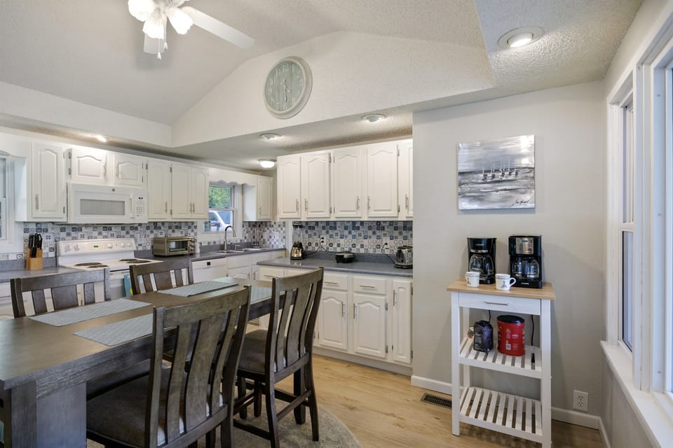 Kitchen 2