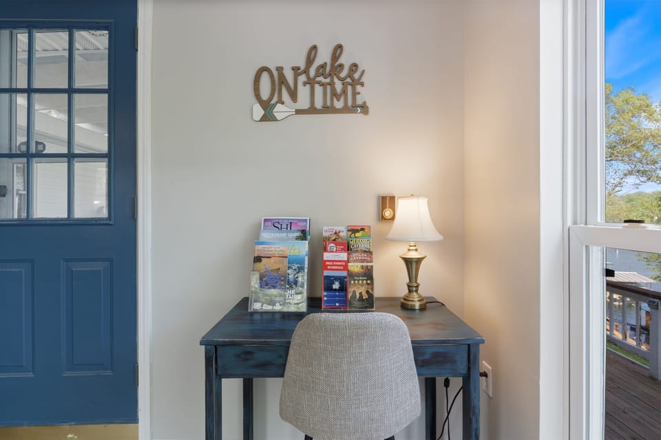 Living Room - Desk