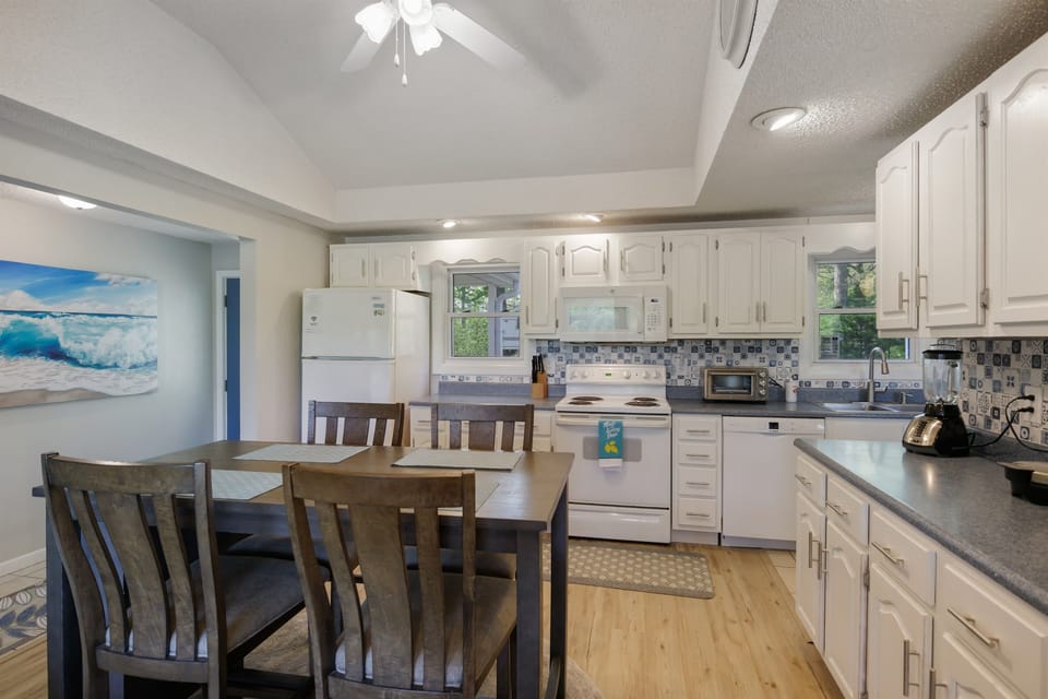 Kitchen 1