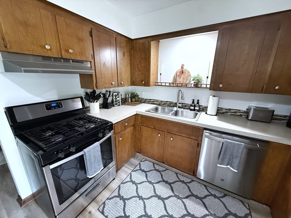 Spacious Kitchen w/ Stainless Steel Appliances