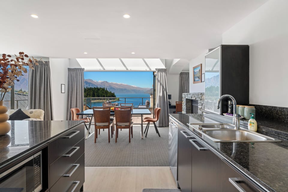 Apartment | Living area | Smart TV, Netflix, streaming services