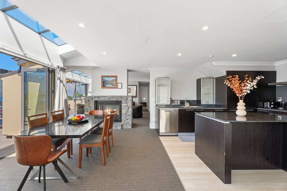 Apartment | Living area | Smart TV, Netflix, streaming services