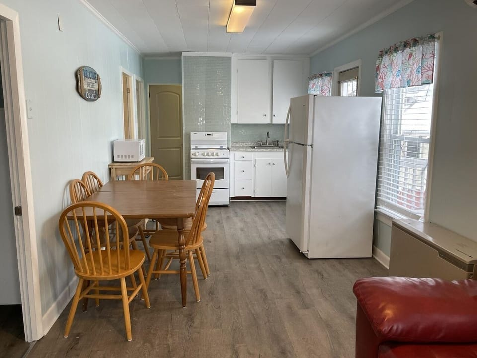Dining/Kitchen - Full size Refrigerator, Oven, Stocked Kitchen