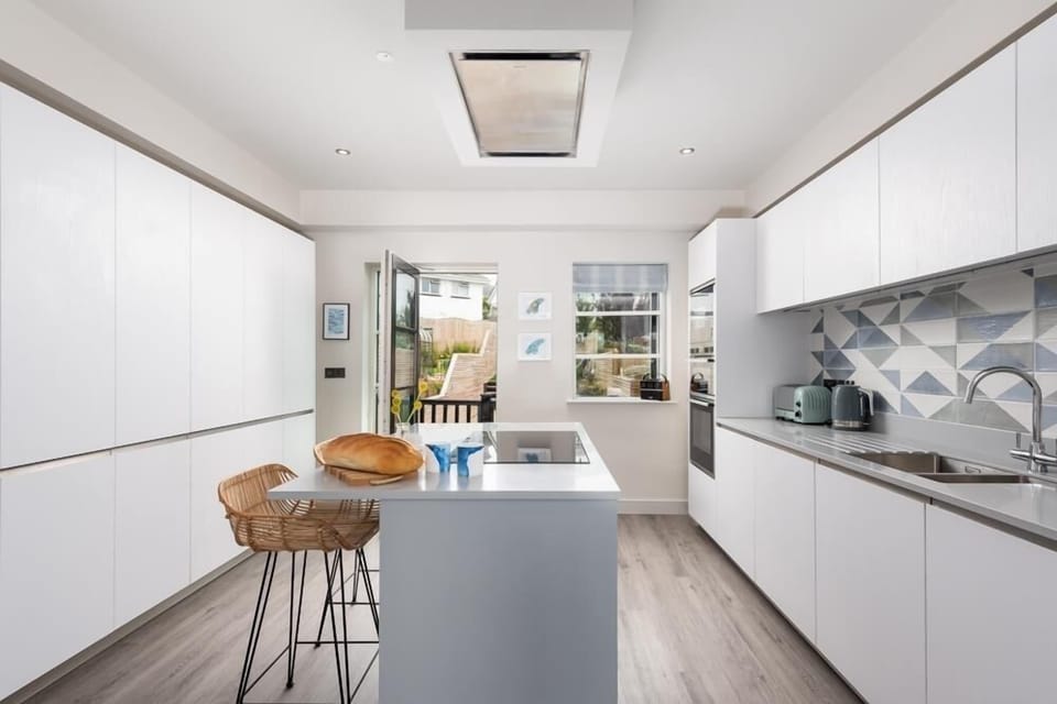 Kitchen space at 6 The Strand, Porth, self catering, Cornwall.