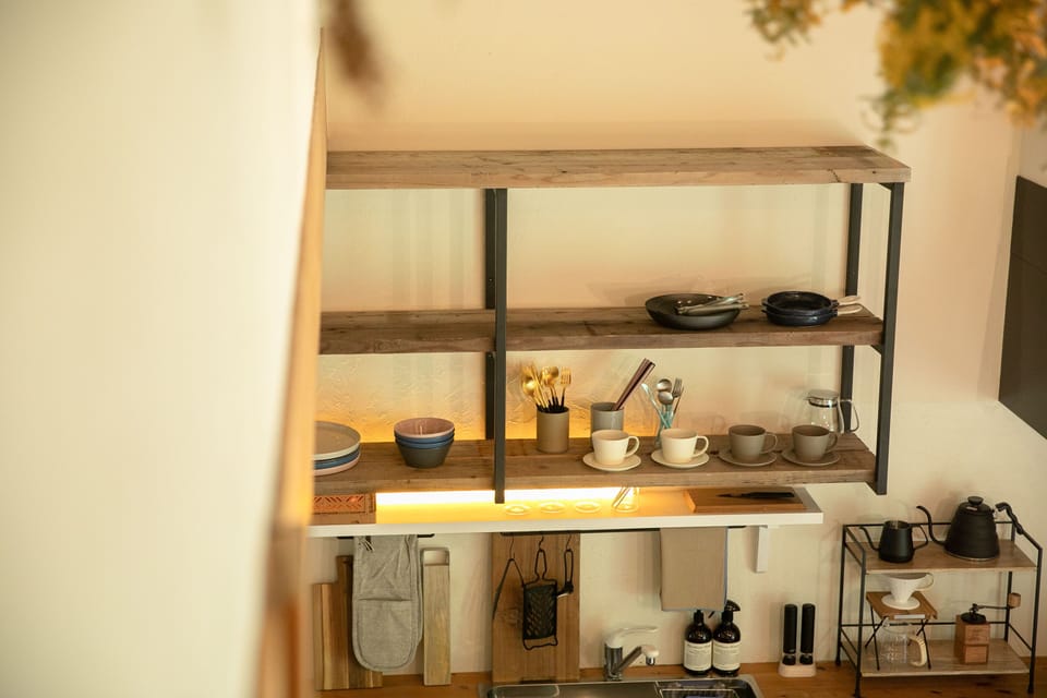 Basic Room | Private kitchen | Fridge, microwave, coffee/tea maker, electric kettle