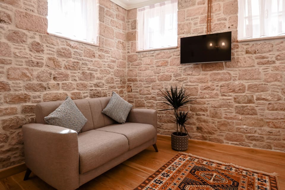 Suite Oda | Premium bedding, free minibar items, free WiFi, bed sheets