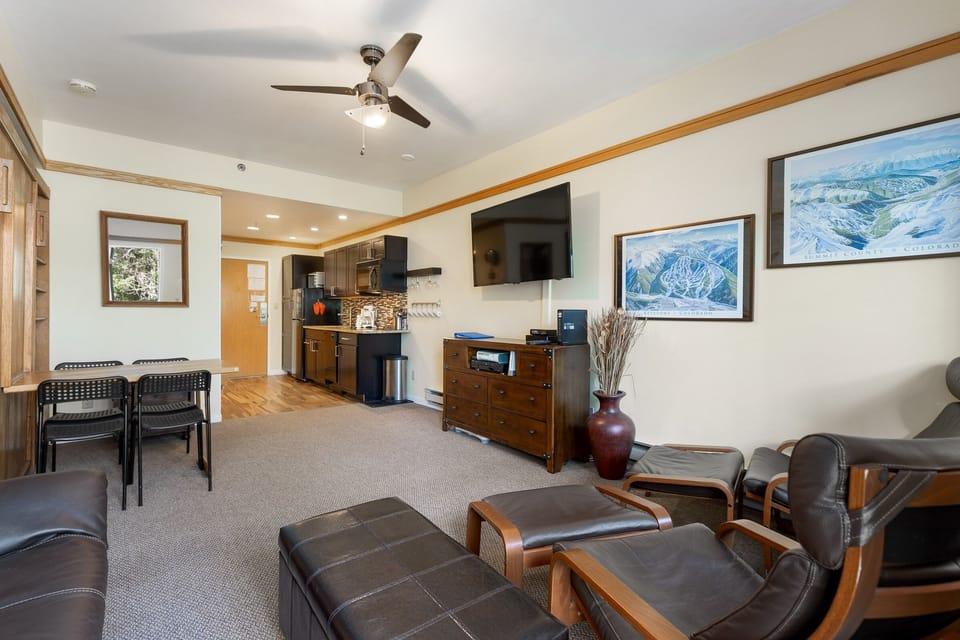 Studio | Interior