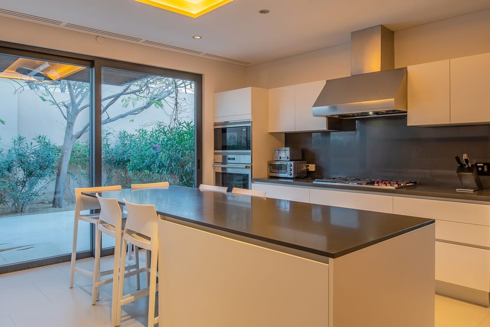Fully equipped modern kitchen
