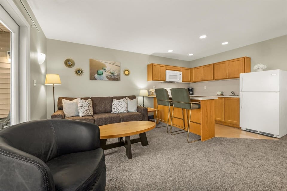 There's plenty of room to relax here