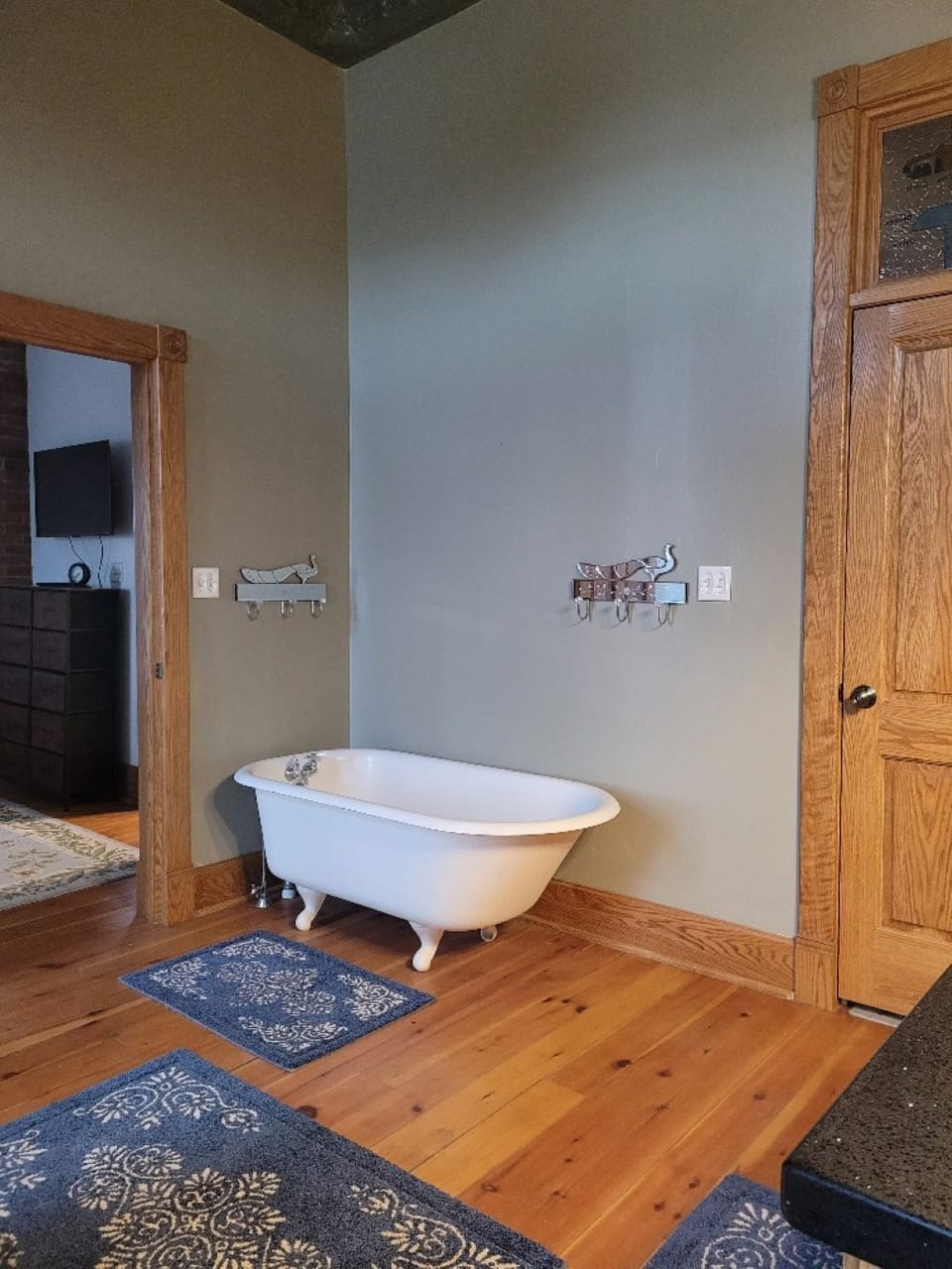 Main Bath