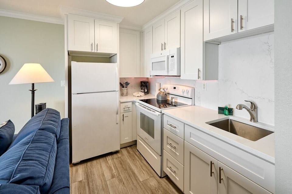 Enjoy a full kitchen