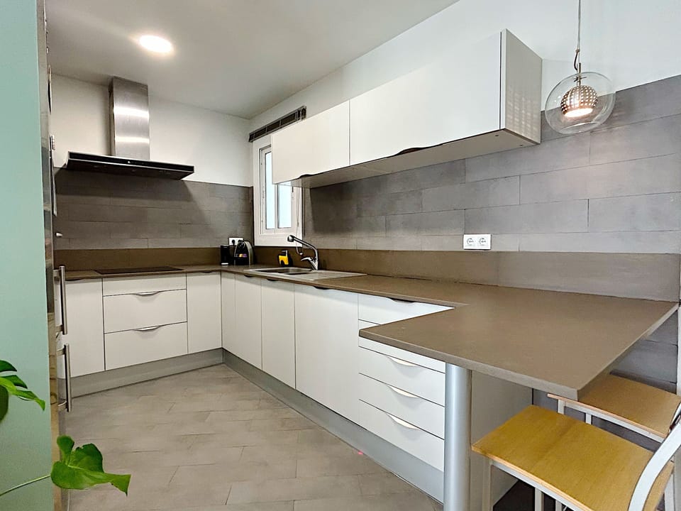 Fully equipped kitchen, attached to the living room