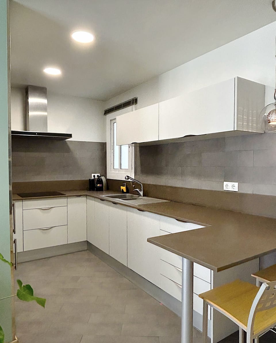 Fully equipped kitchen