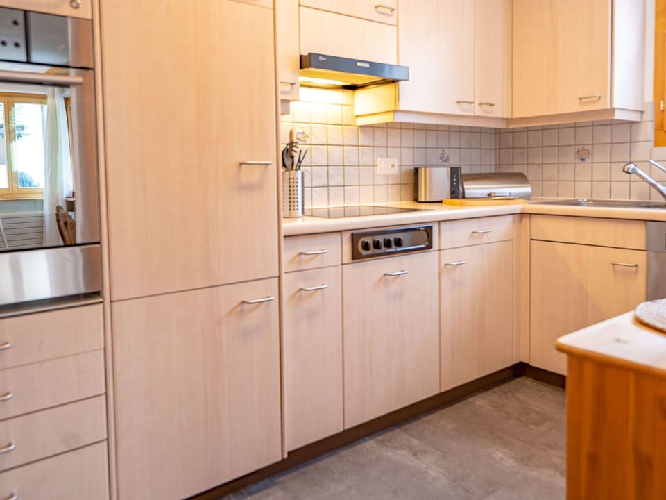 Cabinetry, Countertop, Kitchen Sink, Kitchen Appliance, Sink, Building, Wood, Home Appliance, Kitchen Stove, Kitchen