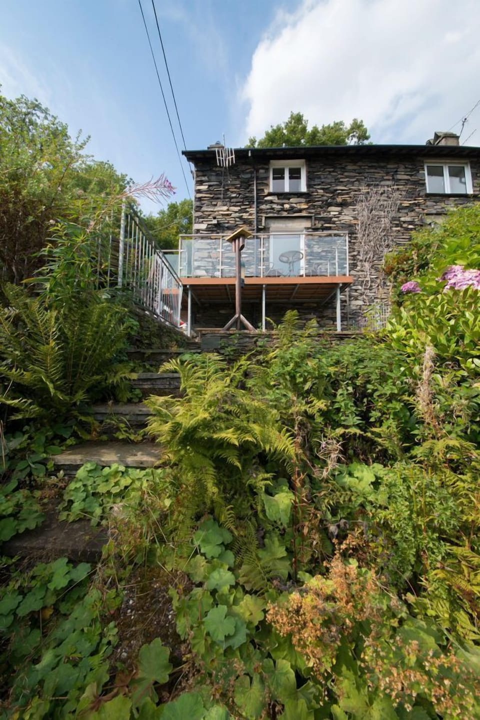 Old Quarry Cottage balcony