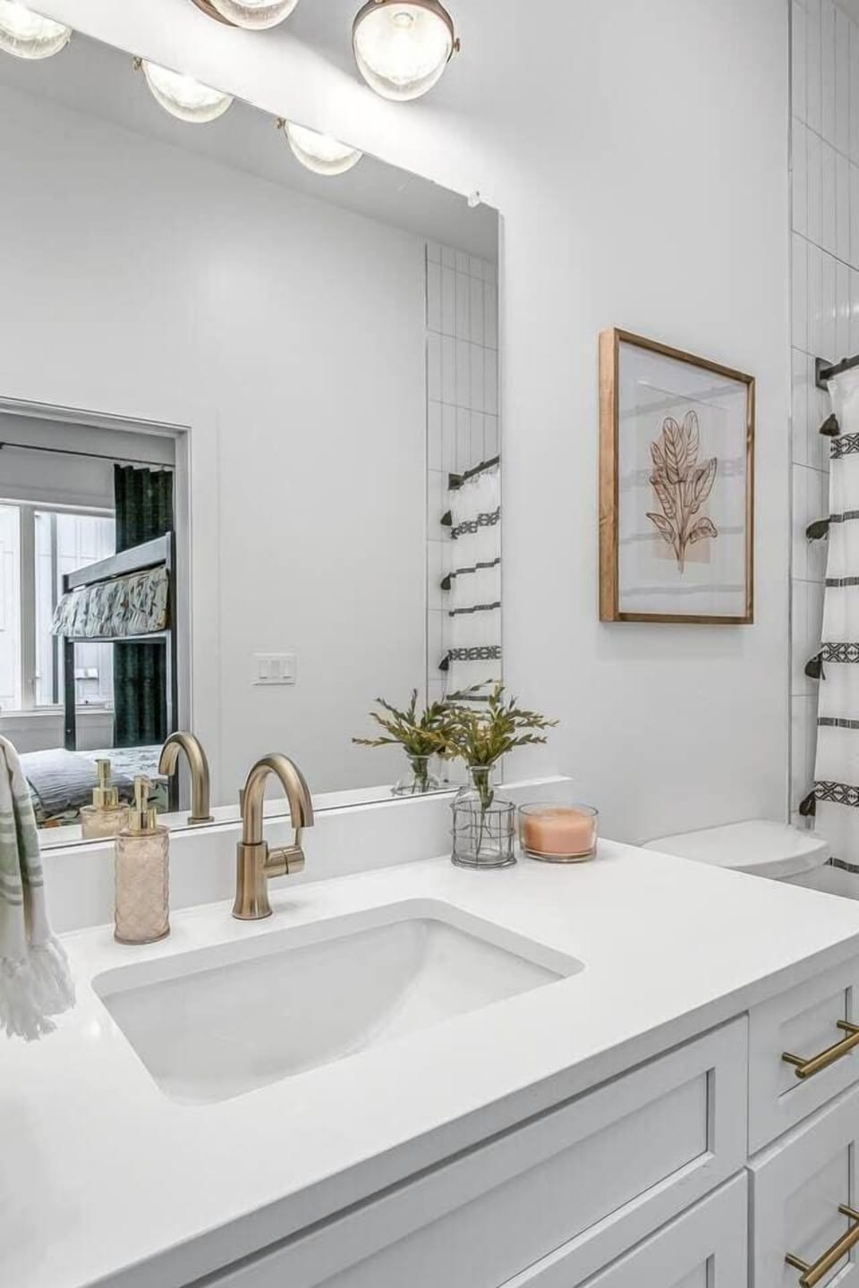 Level 3 | Bedroom 3 | Full Bath