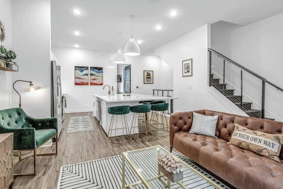 Seamless open space blending the living area and kitchen.