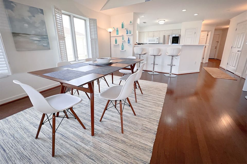 Seating for 6