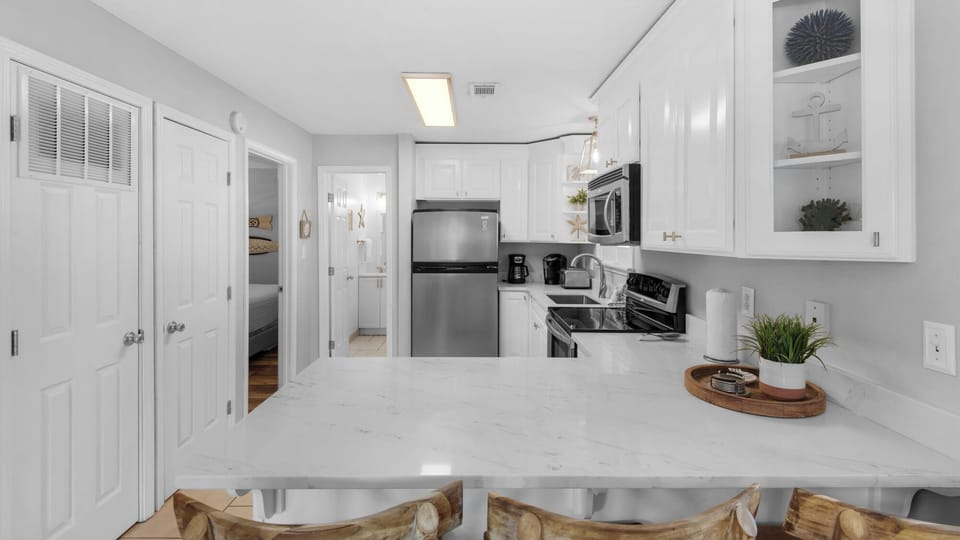 Beachwood Villas 4G - Kitchen area