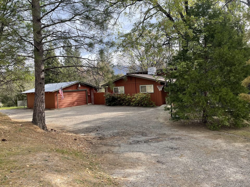 Circular driveway 