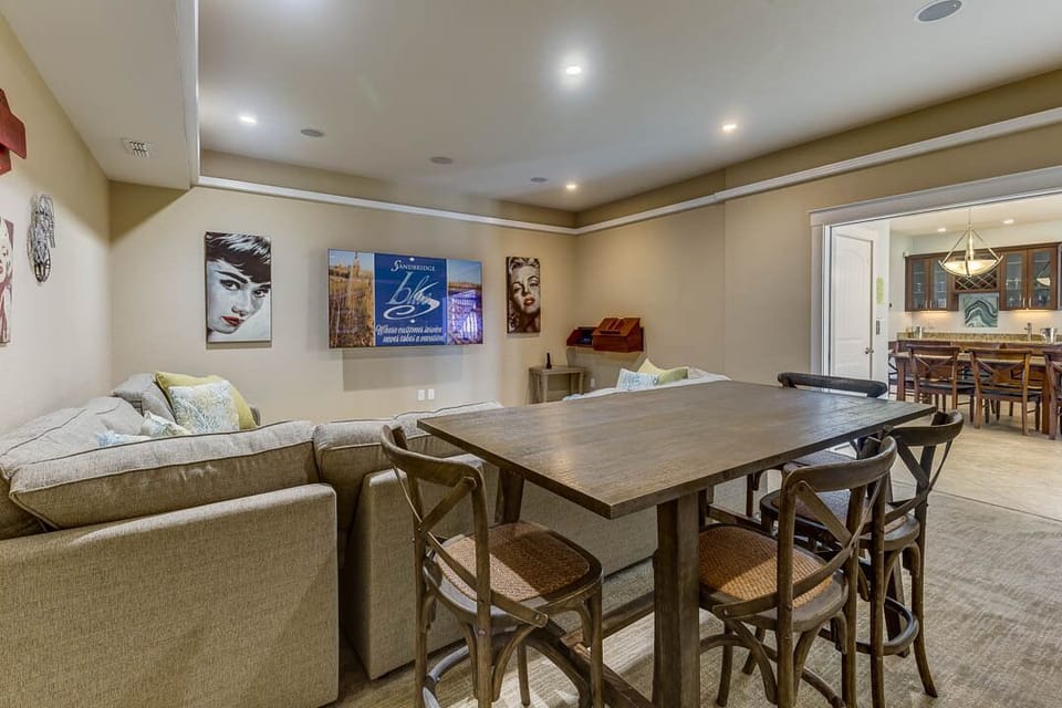 Mid-Level Media Room with Table (seats 4)