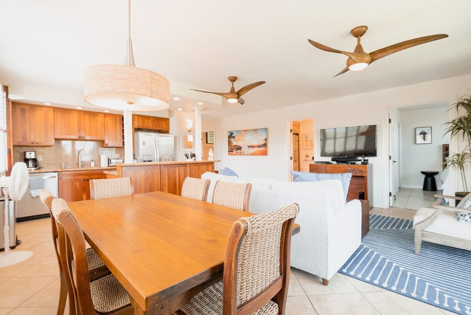 Large modern 6 person dining table.  