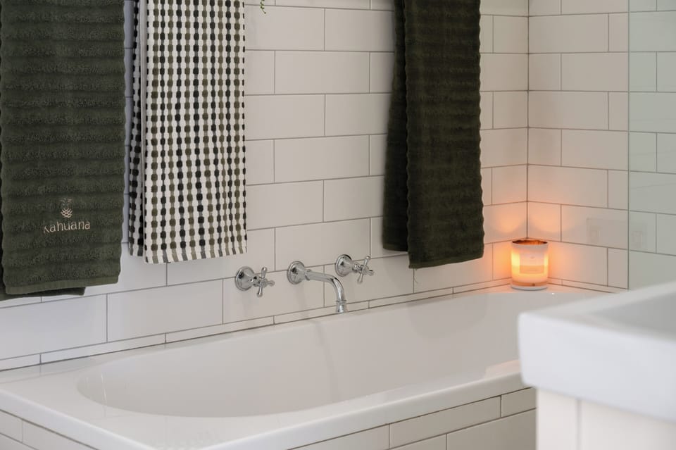 Bath 3