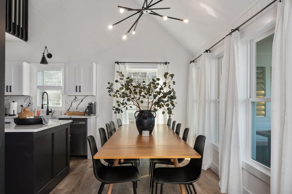 Indoor Dining For 10