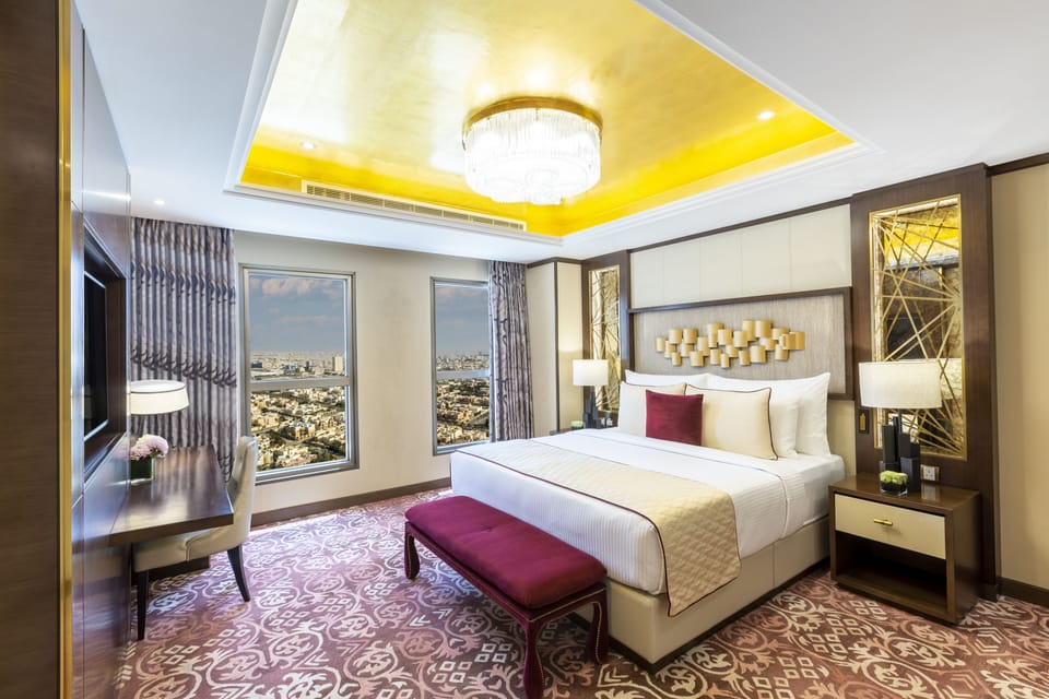 Presidential Suite | Premium bedding, down comforters, free minibar items, in-room safe