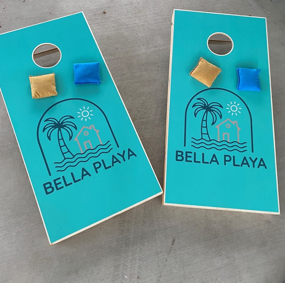 custom corn hole set