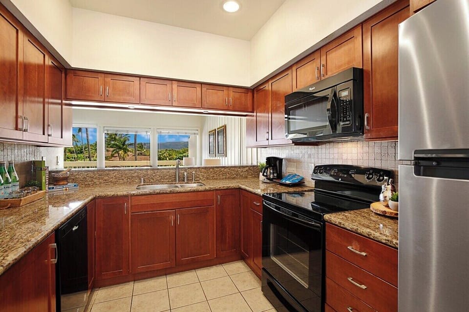 Remodeled Fully Equipped Kitchen - Manualoha 903