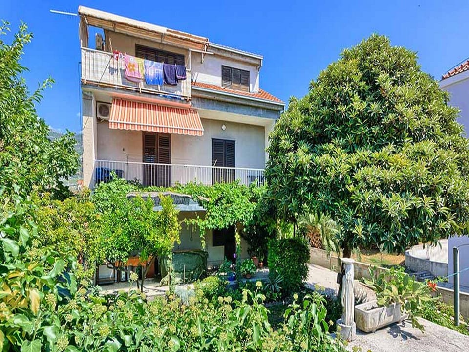 Apartment (Three Bedroom Apartment with Balcony) | Exterior