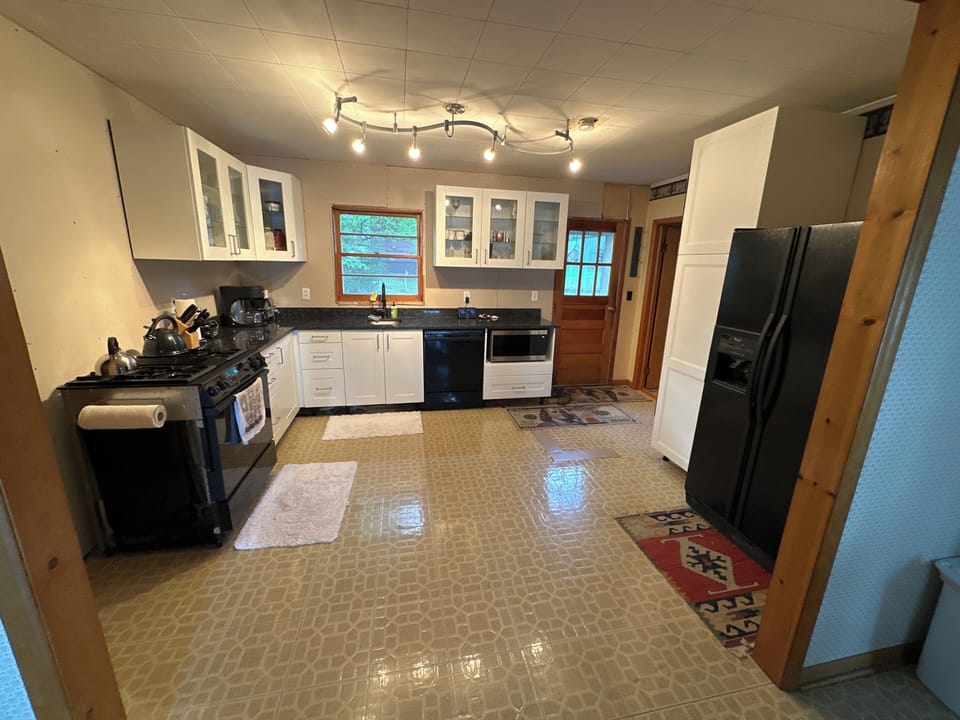 Silent $4000 laundry in bedroom 2