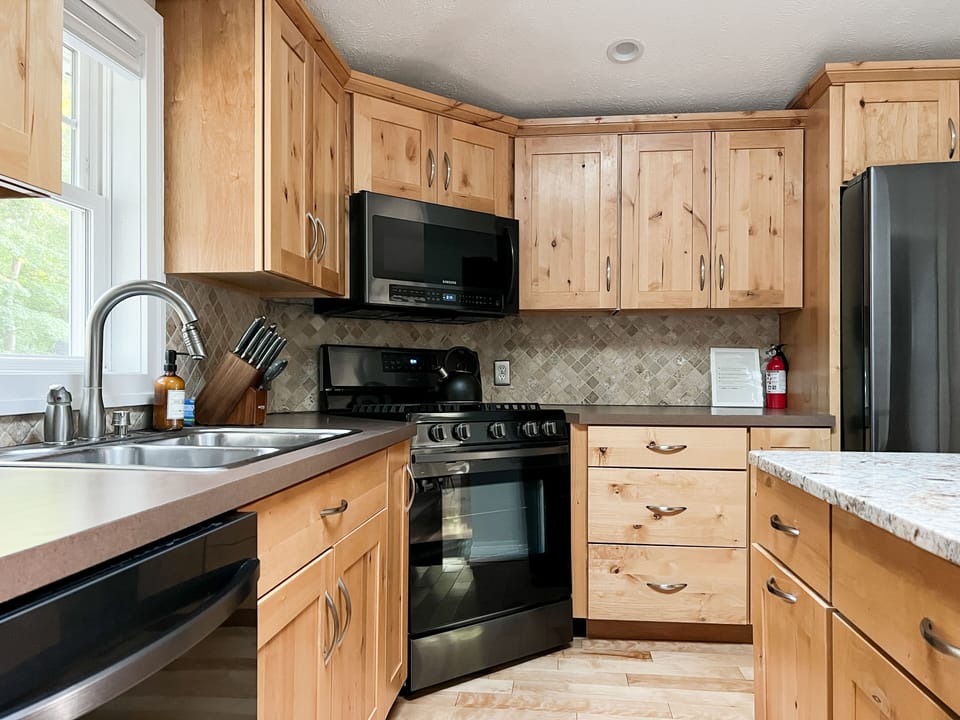 Fully Stocked Kitchen
