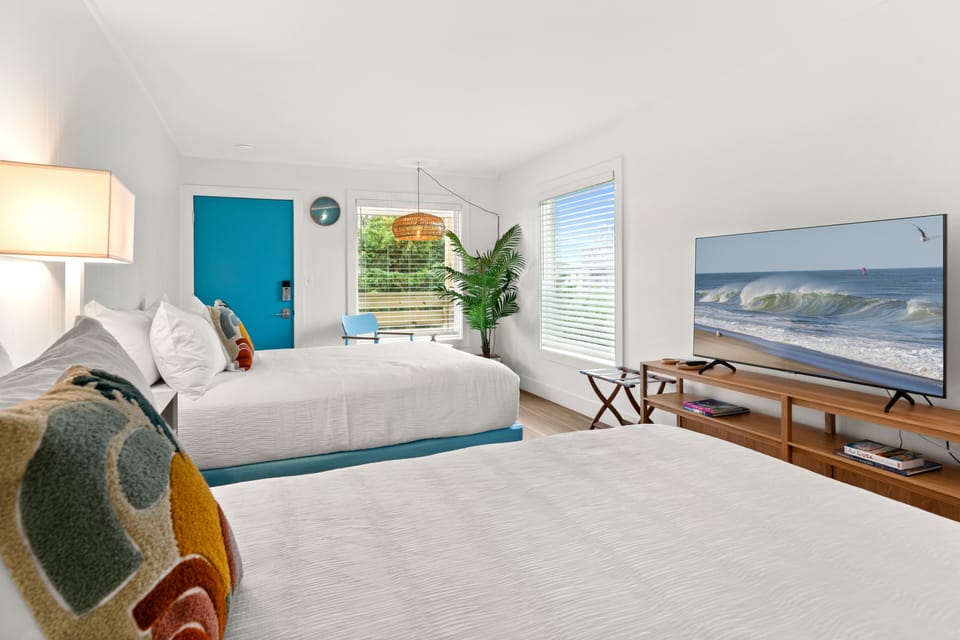 Second Floor - Shower | Premium bedding, pillowtop beds, free WiFi, bed sheets