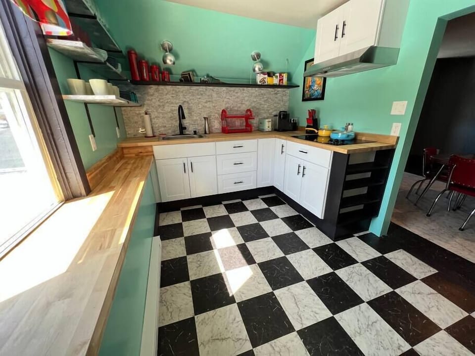 Fully-stocked renovated kitchen 