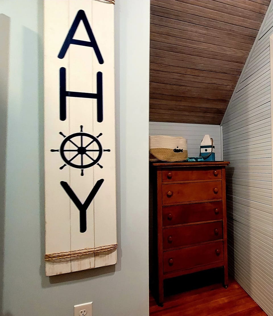 Coastal theme