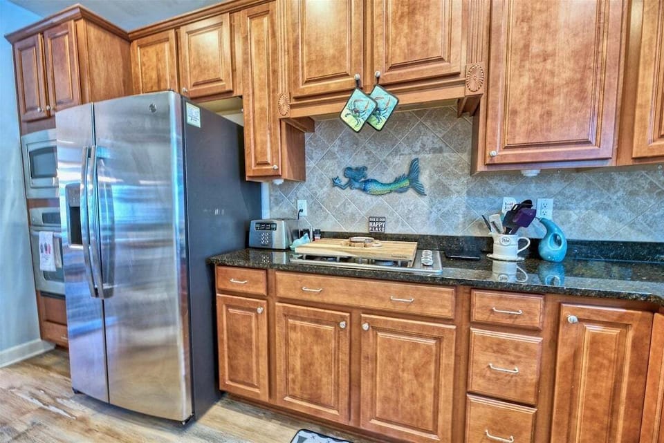 Large kitchen with seating for 4