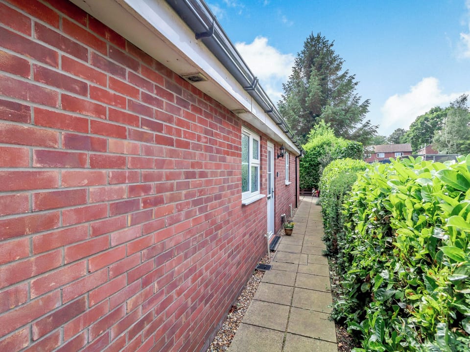 Double bedroom | Stella&rsquo;s Retreat, Loddon