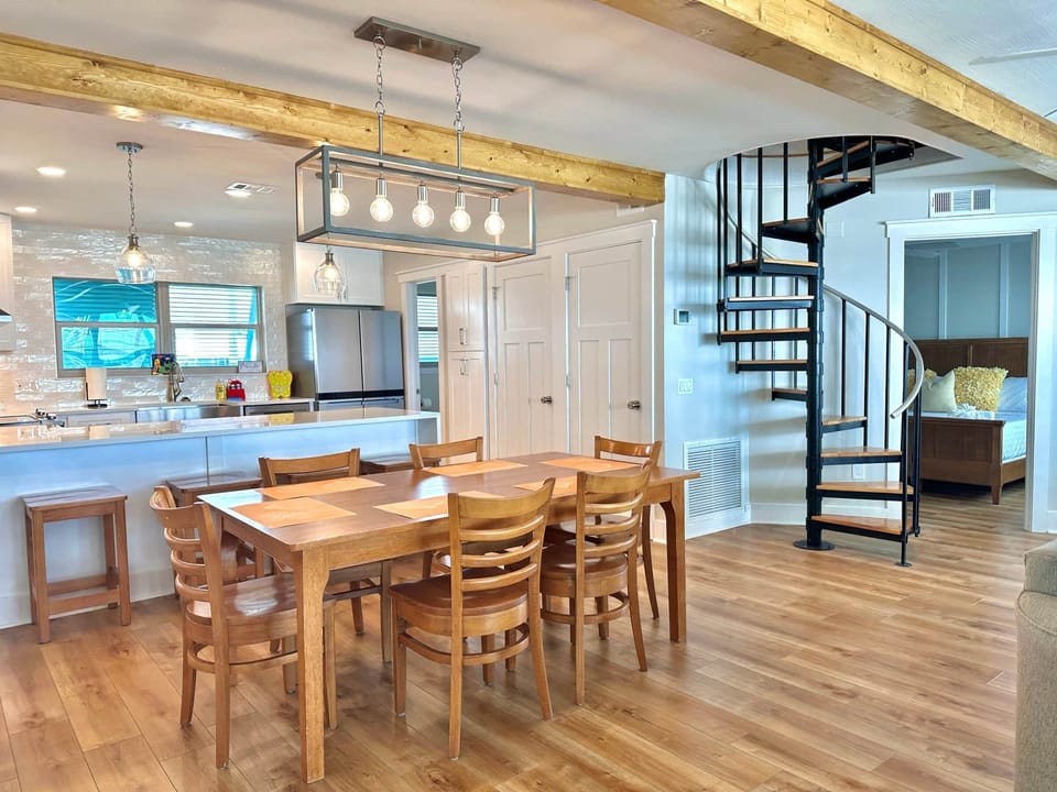 Sol kitchen (south side) (3)