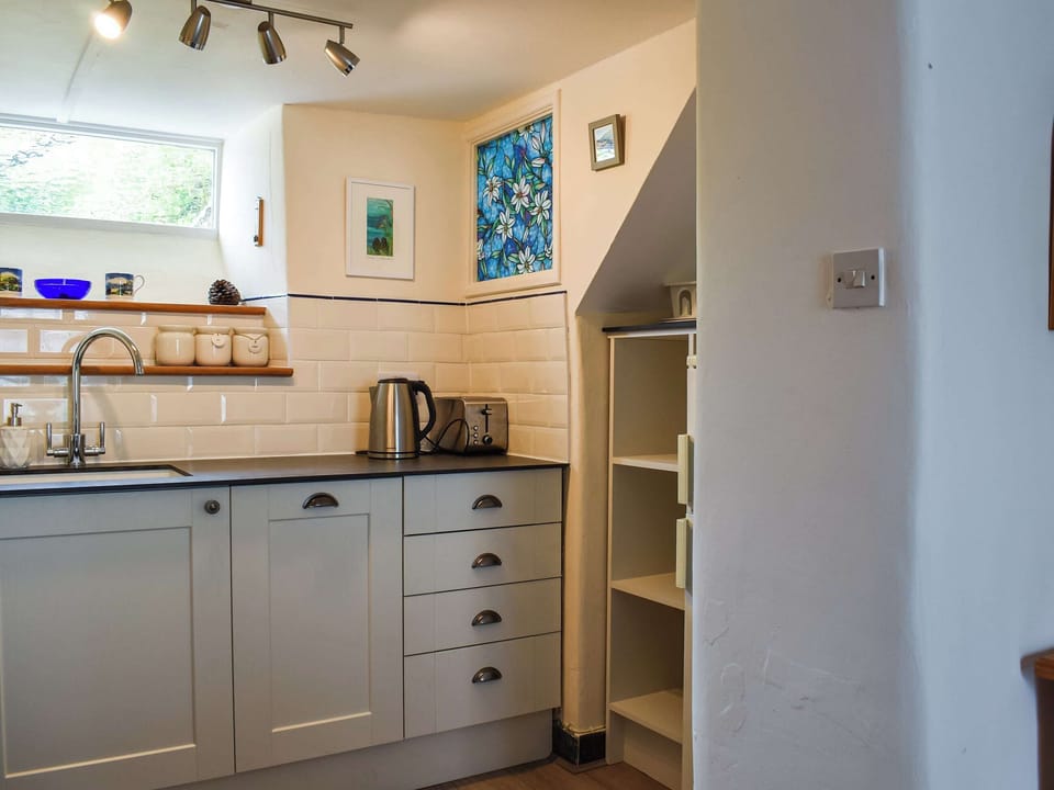 Kitchen | Trevivian House, Boscastle