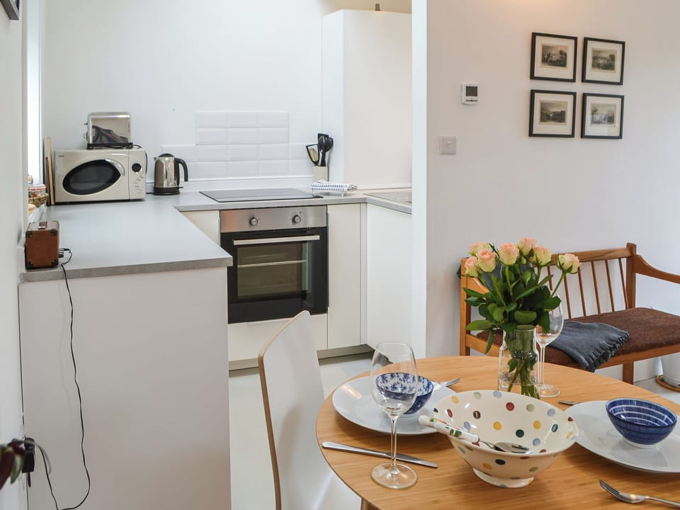 Kitchen/diner | Gardeners Cottage - Lockhaugh Farm Cottages & Carriages, Rowlands Gill