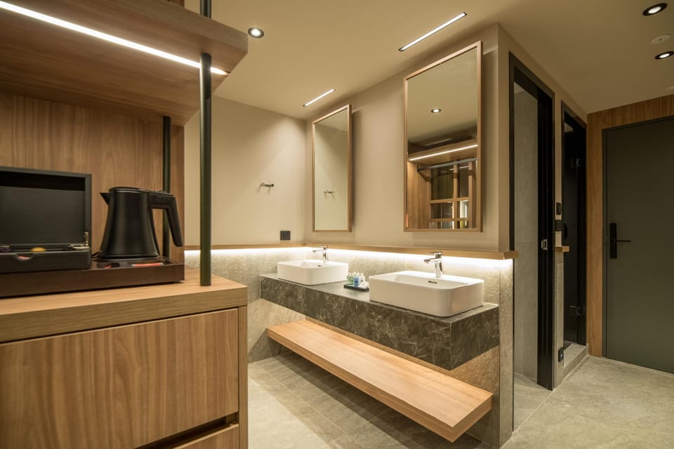 Family Room, Garden View | Bathroom | Shower, hair dryer, bathrobes, slippers