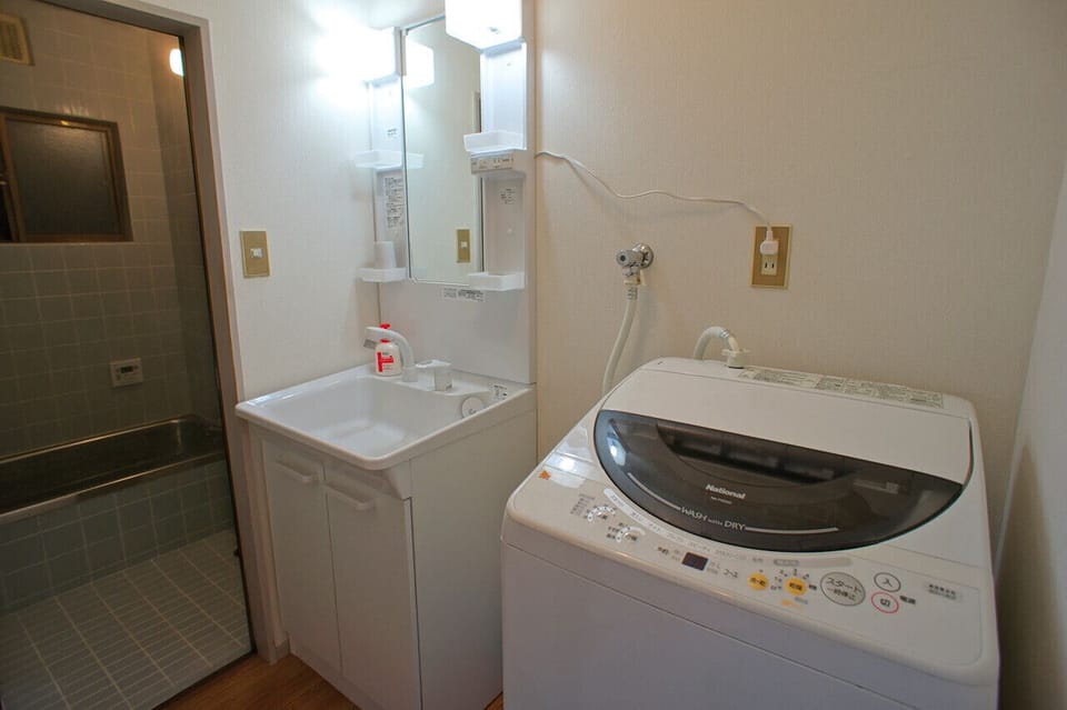 Bathroom (washing machine)