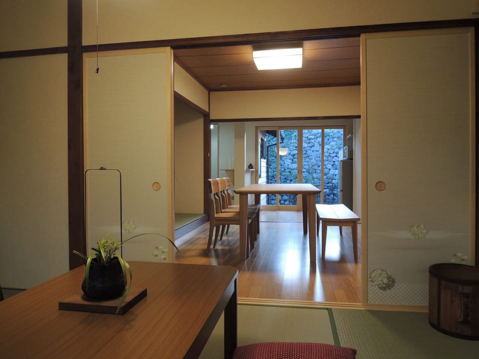 Rent Kenroku house in Kanazawa - Ground floor interior