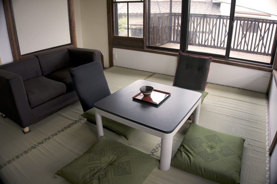 Rent Munetada house in Kyoto  - Living room
