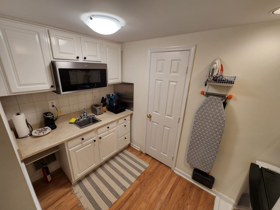 Well supplied kitchenette for preparing meals, cleaning clothes, & coffee!