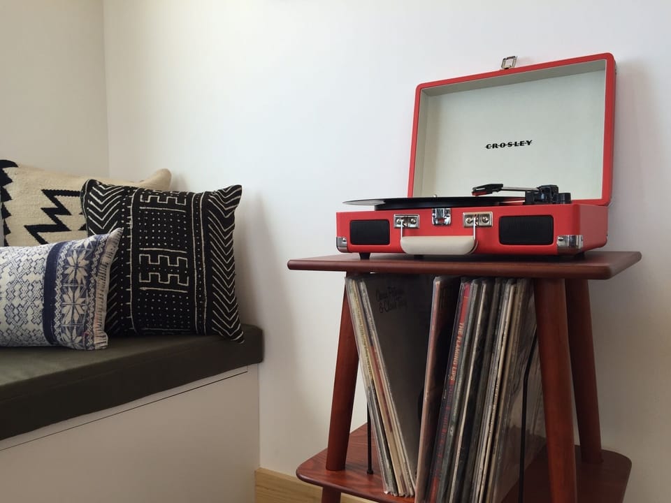 Working record player with records