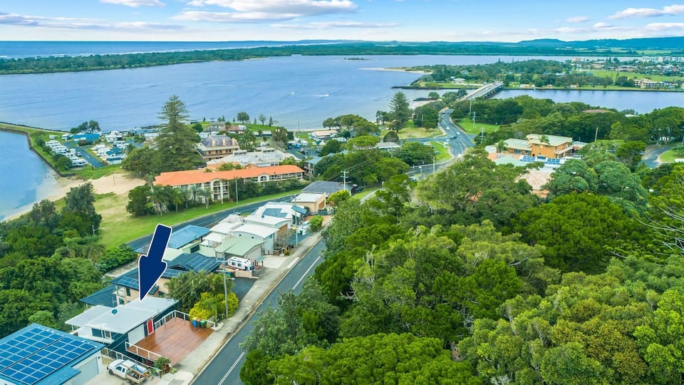 Overlooking Shaws Bay
